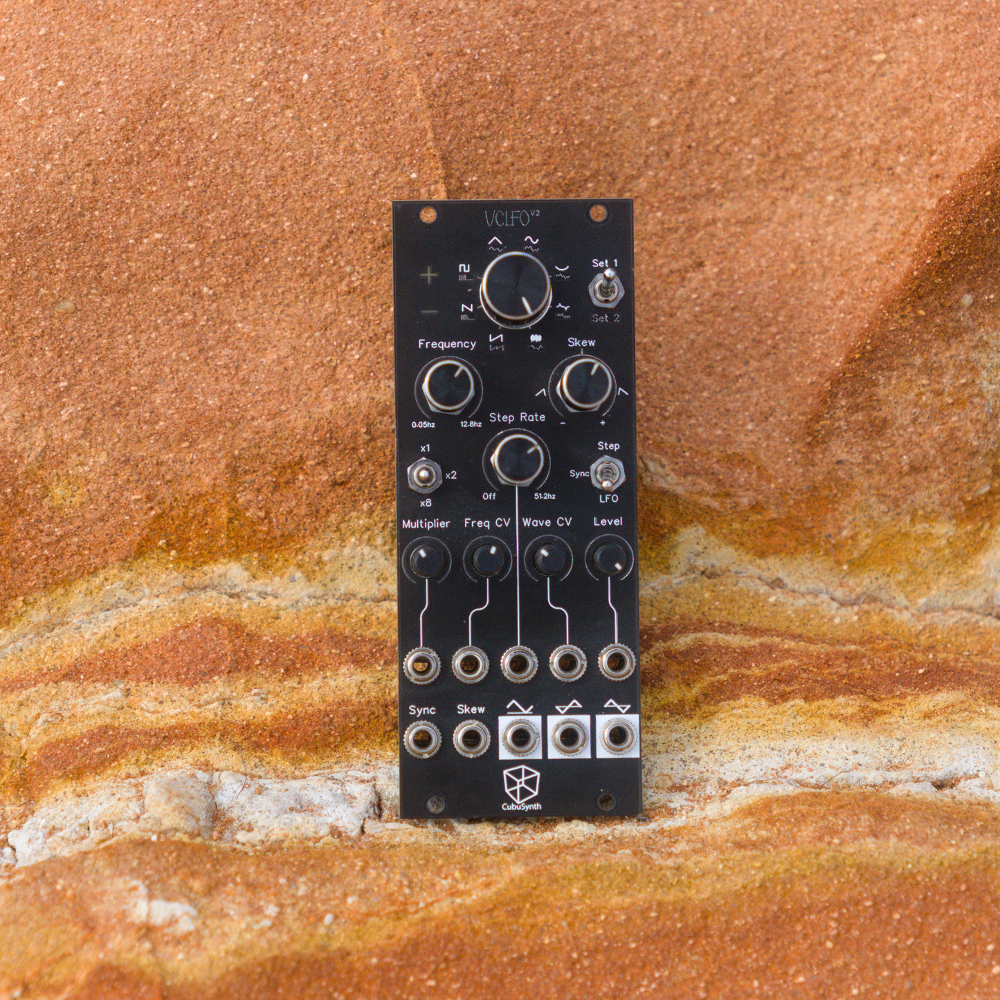 CubuSynth - VCLFO v2